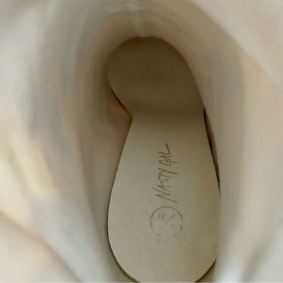 ‘ Nasty Gal ’ Cow Print Knee High Heeled Boots - Picture 4 of 7